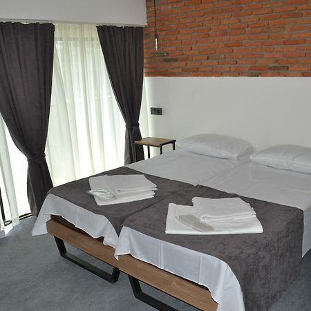 Hotel Baratashvili 12 Tbiliszi Kültér fotó