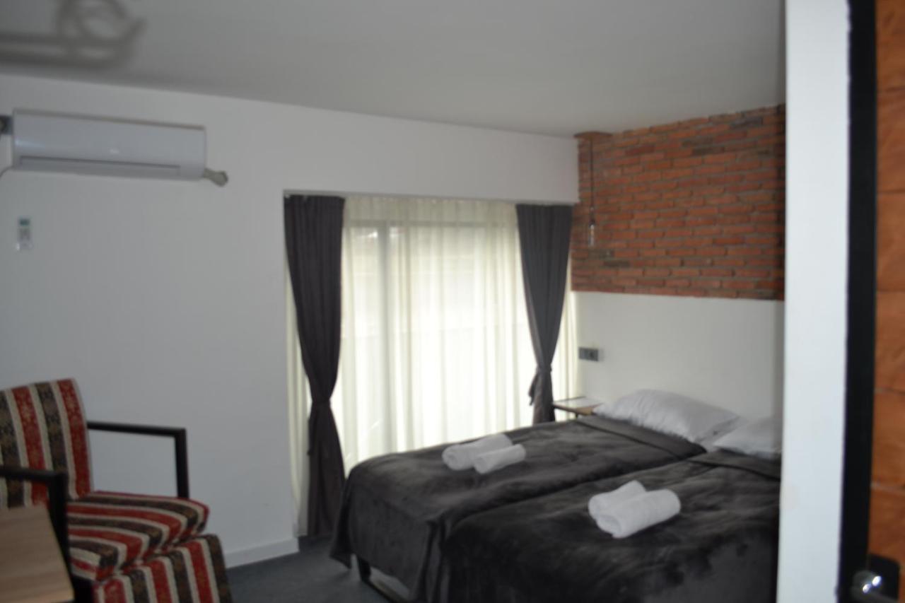 Hotel Baratashvili 12 Tbiliszi Kültér fotó
